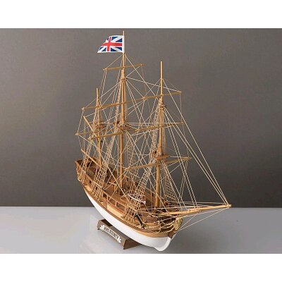 HMS Bounty  1:130 Baukasten