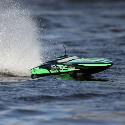 Speedboot Impulse 32 Brushless Deep-V RTR with Smart Black/Green