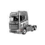 Scania 770 S Zugmaschine 6x4 1:18 RTR silber