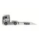 Scania 770 S Zugmaschine + Tieflader-Sattelauflieger 6x4 1:18 RTR silber