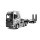 Scania 770 S Zugmaschine + Tieflader-Sattelauflieger 6x4 1:24 RTR silber