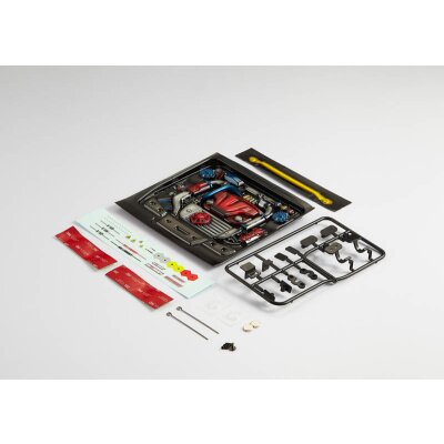 Motor Attrappe aus Lexan Type-B lackiert